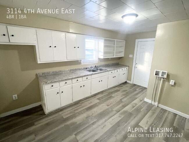 Building Photo - 3114 4th Ave E