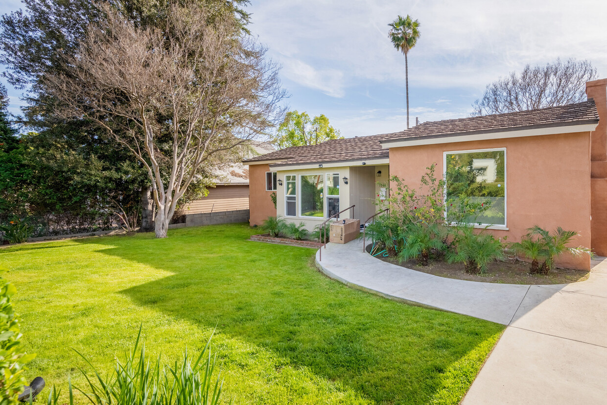 Foto principal - 1546 Glenwood Rd