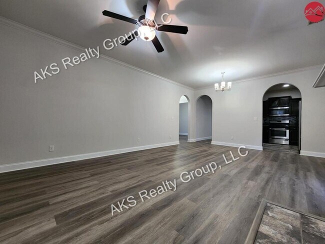 Foto del edificio - 5740 Park Side Rd