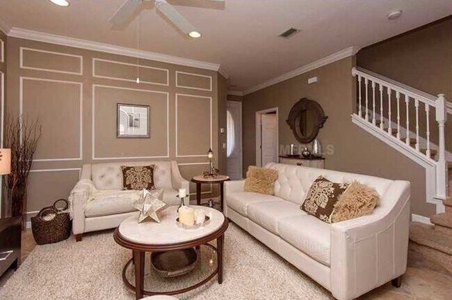 Building Photo - 5044 Fiorella Ln