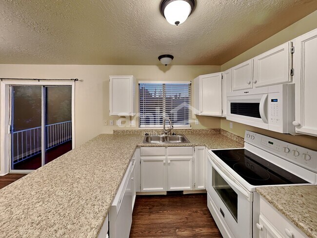 Building Photo - 536 S 925 E