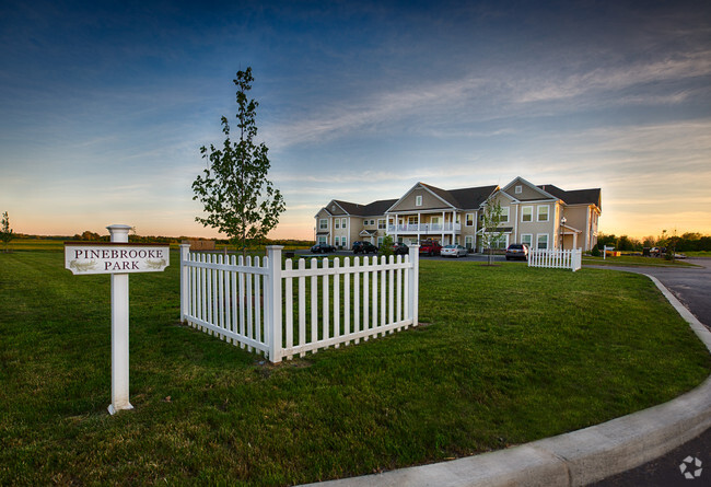 Pinebrooke Apartments