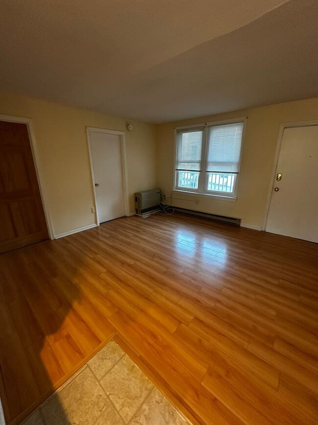 Building Photo - 207 S Union St