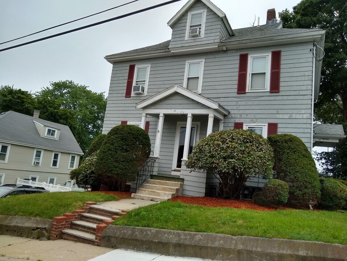 35 Fairview St Unit 1, Winthrop, MA 02152 Apartments in Winthrop, MA