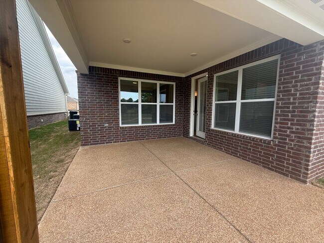 Foto del edificio - 6917 Johnstown Ln