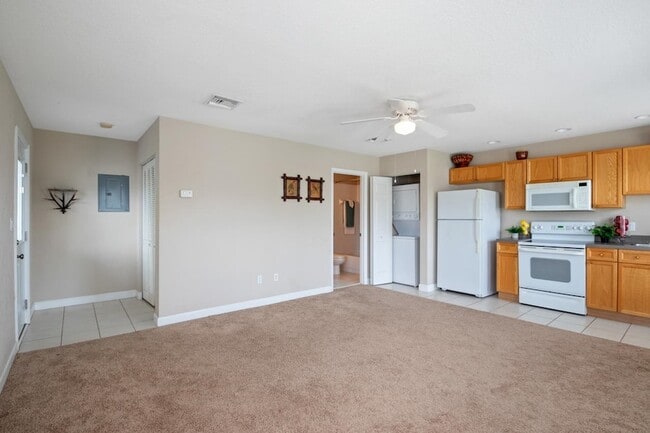 Building Photo - 3253-1 Stanhope Drive