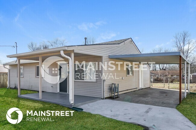 Building Photo - 4915 Seville Dr