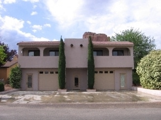 Building Photo - 390 Fairway Oaks Dr