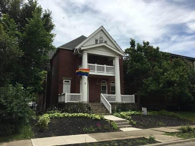 Foto del edificio - 705 Bryden Rd