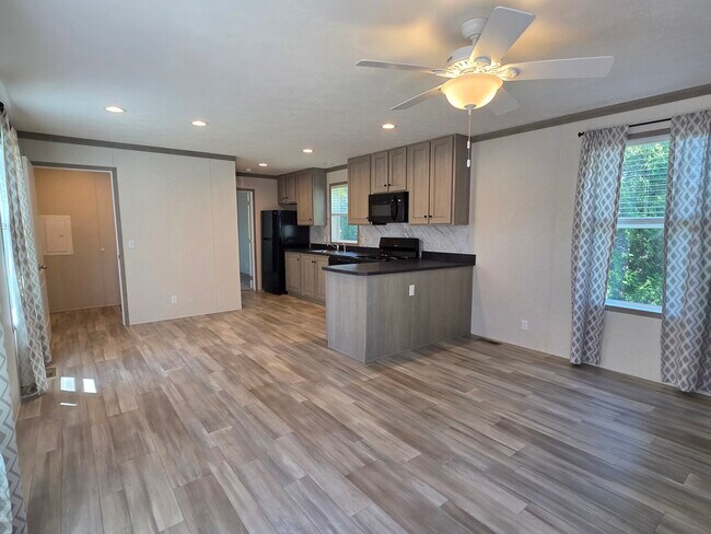 Foto del edificio - 5791 Portside Ct