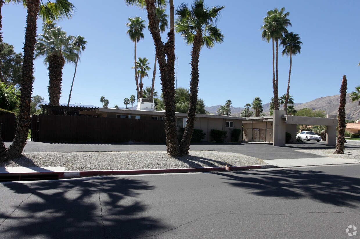 Foto del edificio - 73201 Tumbleweed Ln