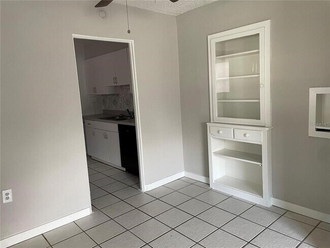 Foto del edificio - 909 N Thornton Ave