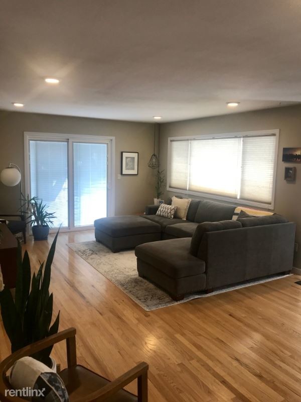 Building Photo - 2 br, 1 bath Apartment - 1812 Capital Street