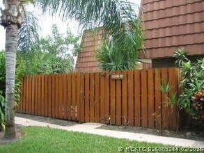Building Photo - 3216 Spanish Wells Dr