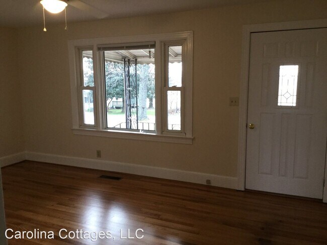 Building Photo - 2 br, 1 bath House - 90 Ridge Road