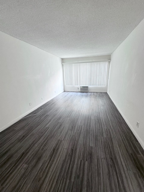 Building Photo - 428 Hayworth Ave