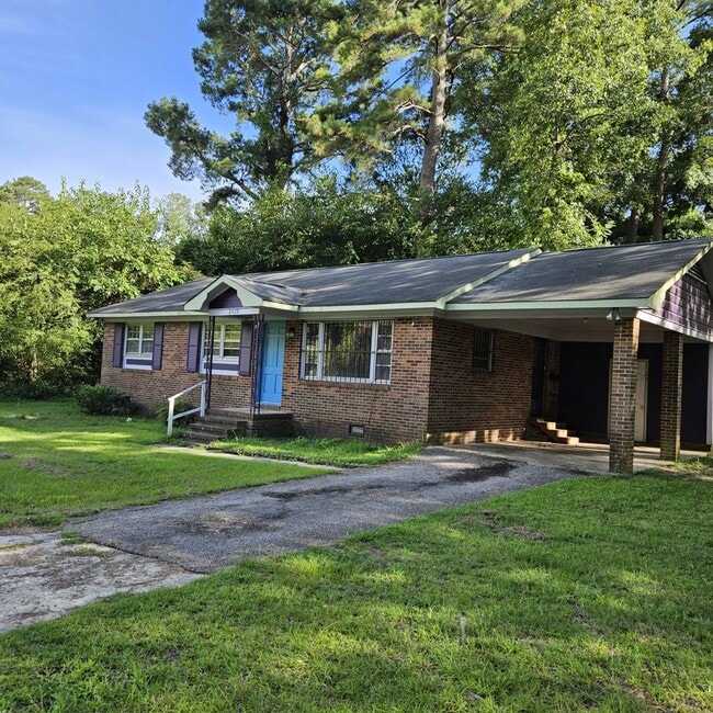 Building Photo - 2329 Regan Ave