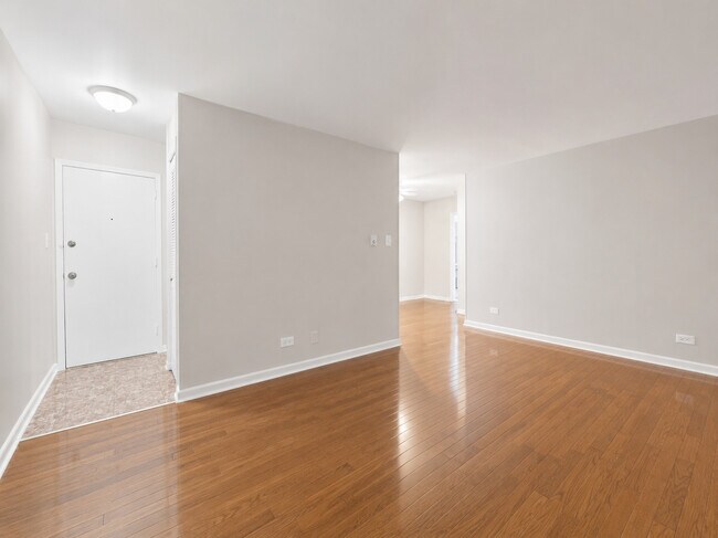 Foto del edificio - 5920 N Kenmore Ave