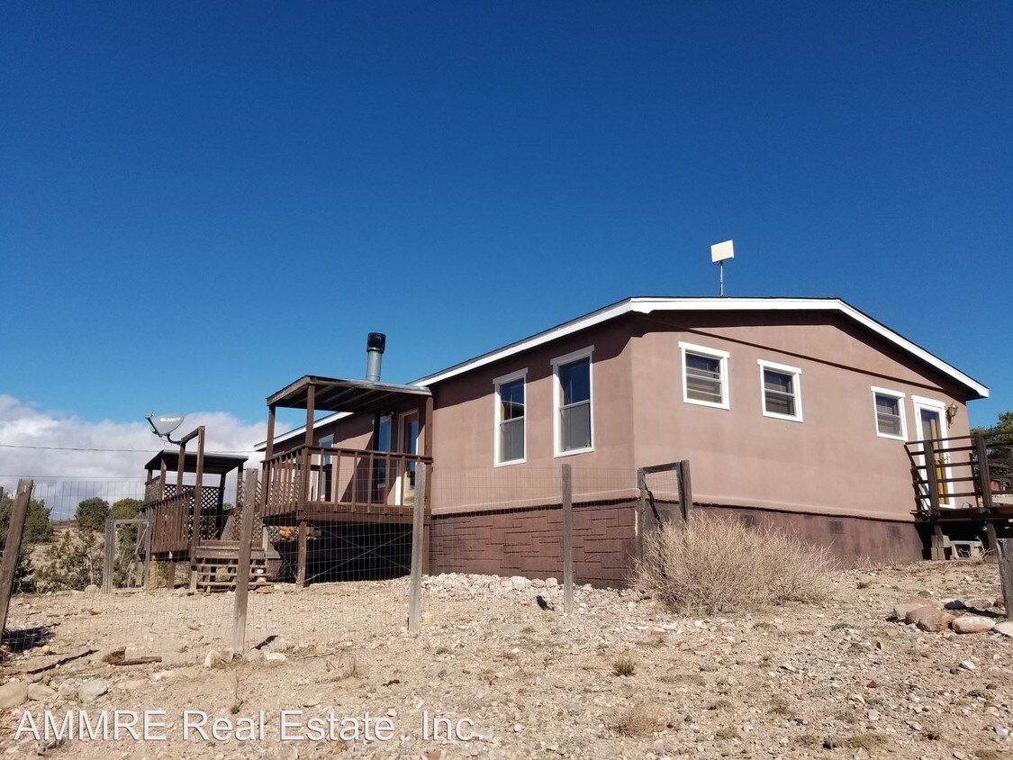 Primary Photo - 3 br, 2 bath House - 18 Mountain View Rd