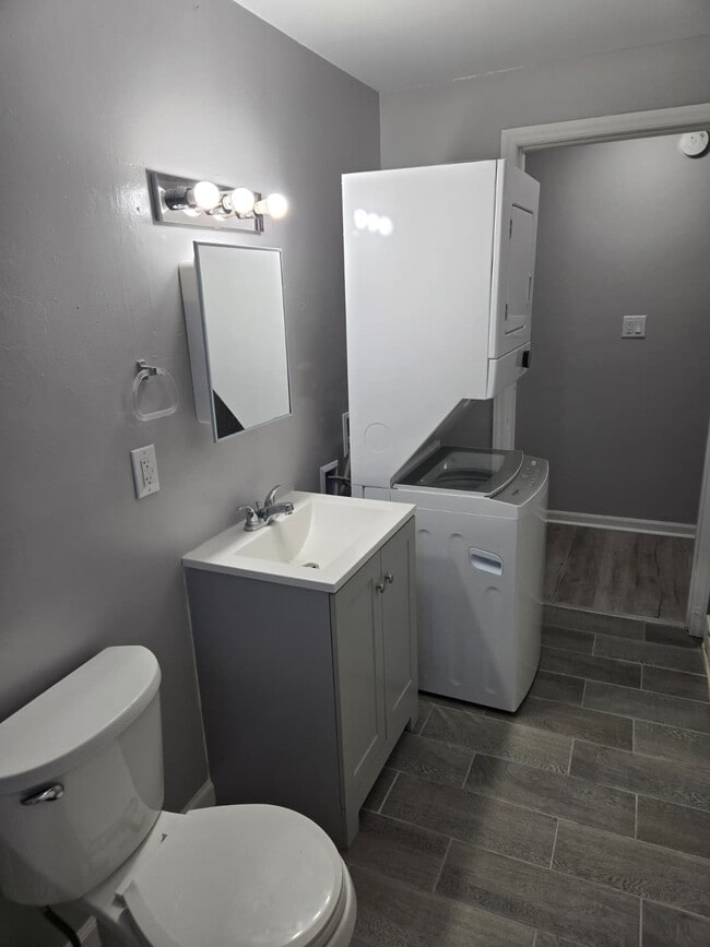 Photo - 1219 Ruddell Rd Townhome
