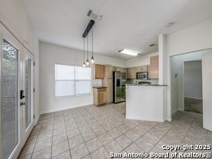 Building Photo - 16606 Winding Oak Dr