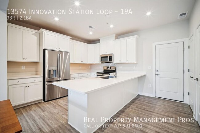 Building Photo - 13574 Innovation Station Lp