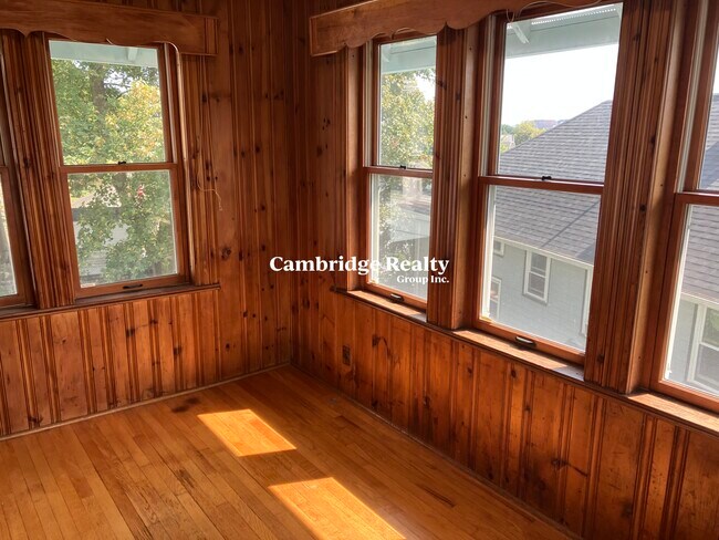 Foto del edificio - 93 Hillside Rd