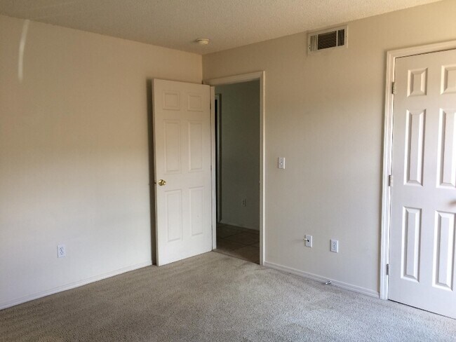 Foto del edificio - 610 24th St