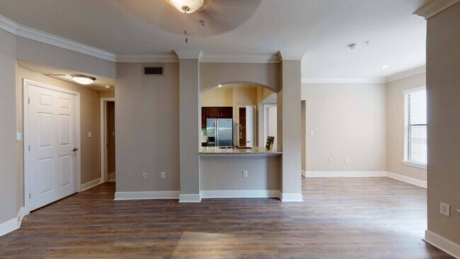 Interior Photo - THIRTY377