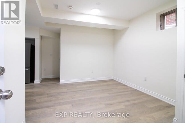 Building Photo - 55 William Dunlop St.