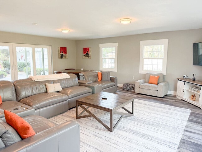 Building Photo - 34902 Greensteele Rd