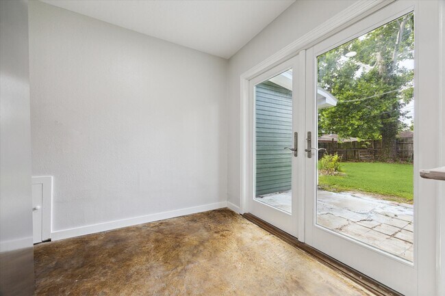 Foto del edificio - 522 Barkley St