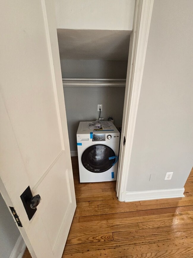 Foto del edificio - 1128 16th St NE