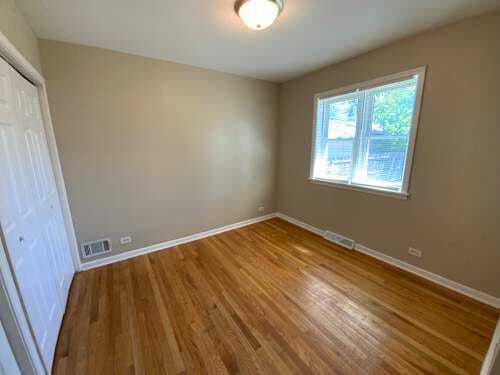 Building Photo - 2123 Boeger Ave