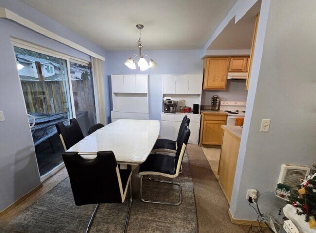 Building Photo - Sims Auburn - AT