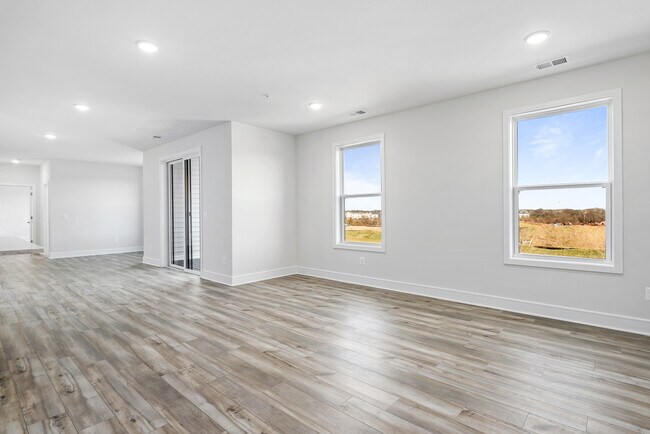 Building Photo - 23669 Golden Embers Sq