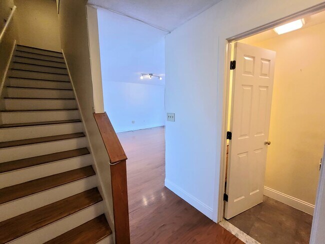 Foto del edificio - 314 Riverside Ave