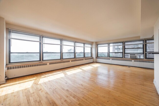 Foto del edificio - 4180 N Marine Dr
