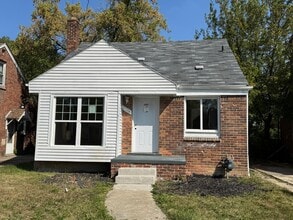 Building Photo - 20284 Gilchrist St