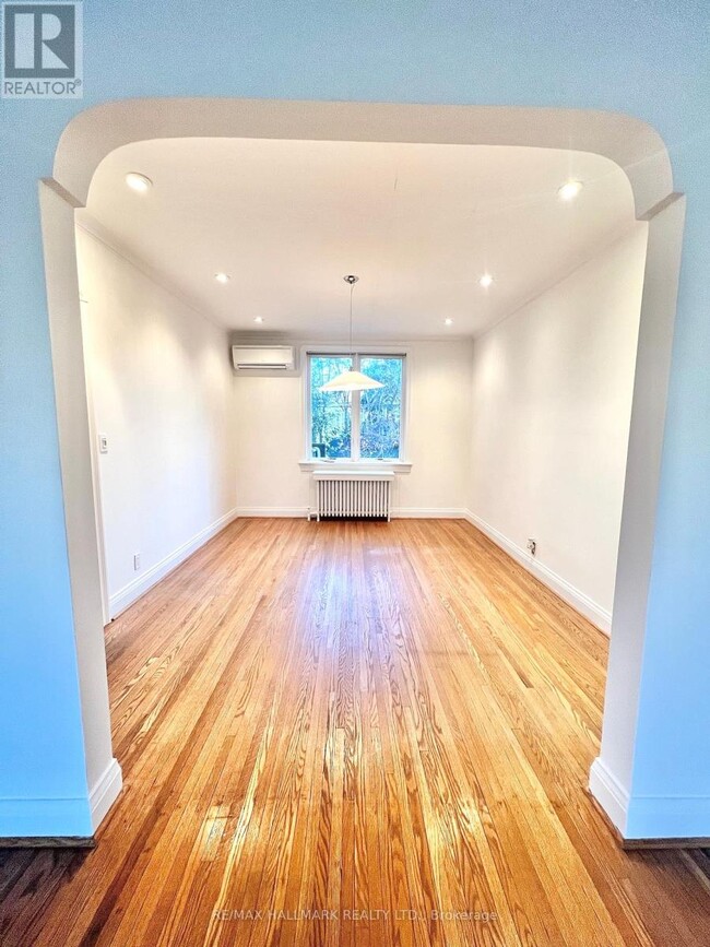 Building Photo - 59 Divadale Dr