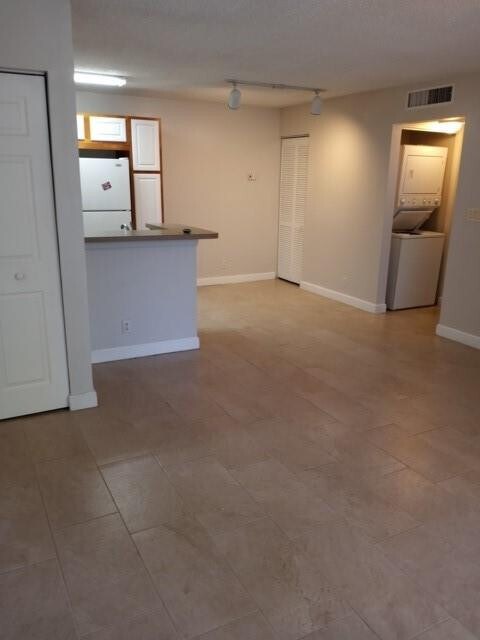 Building Photo - 951 Lyons Rd