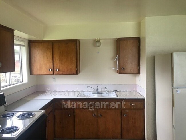 Foto del edificio - 1521 NW Kings Blvd