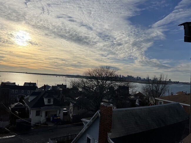 Foto del edificio - 49R Siren St