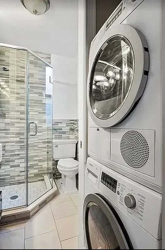 Foto del edificio - 245 E 44th St