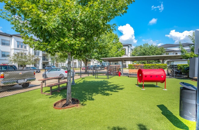 Parque para perros - Villas at River Park West