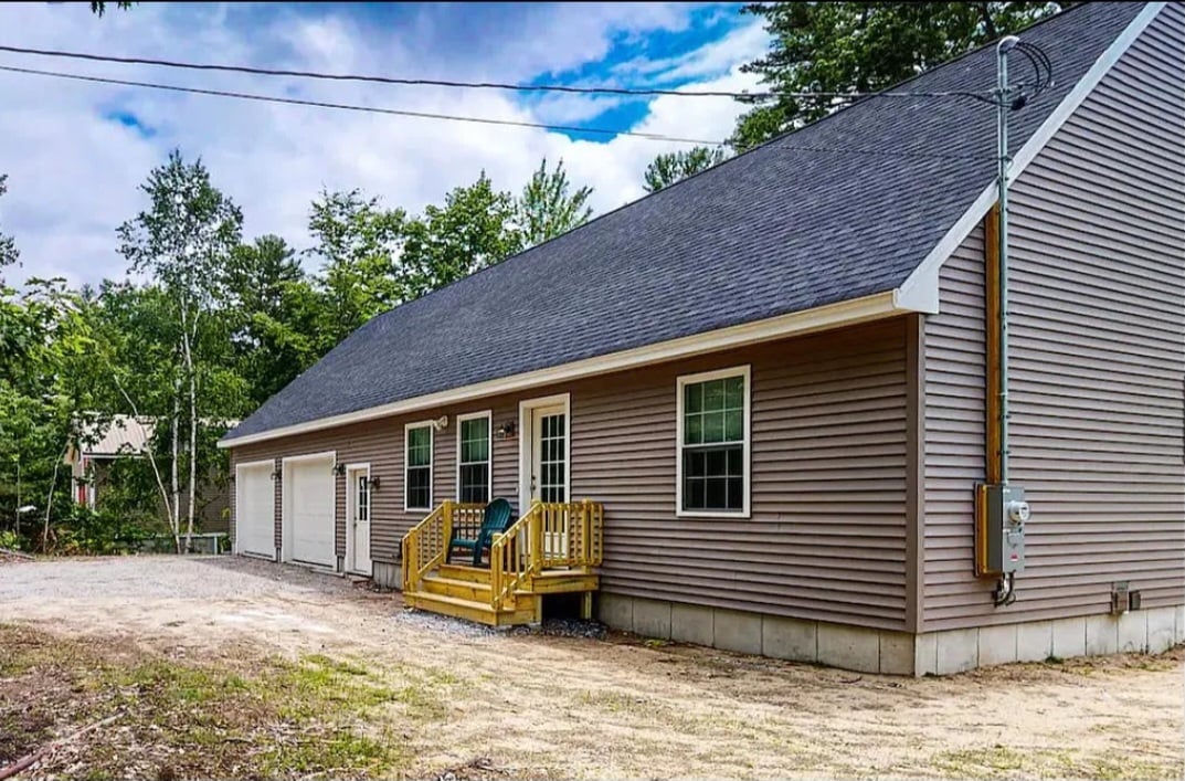 Primary Photo - 295 State Park Rd