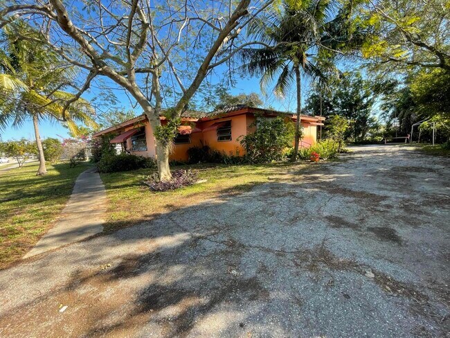 Foto del edificio - 815 Worthmore Dr