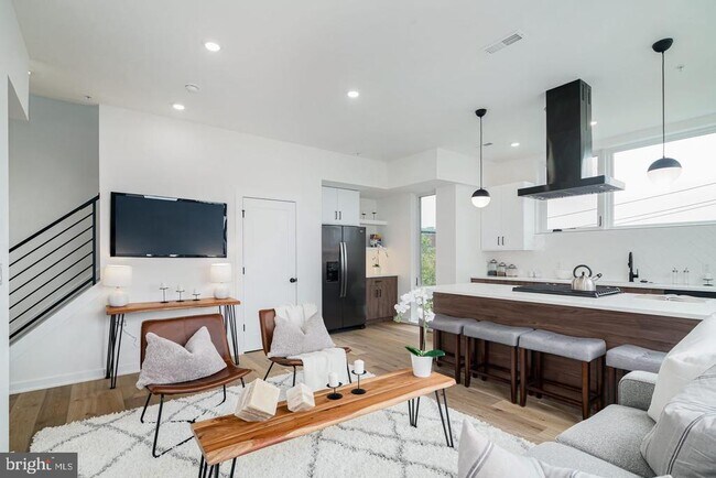 Foto del edificio - 2219 Emerald St