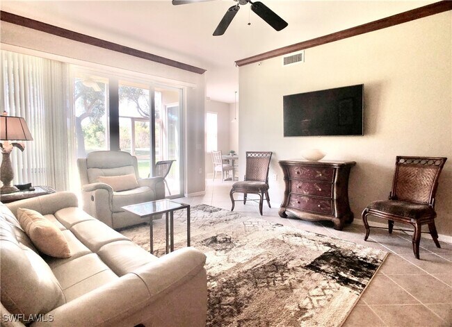 Foto del edificio - 3455 Laurelgreens Ln S