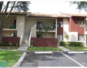 Building Photo - 8031 Southgate Blvd